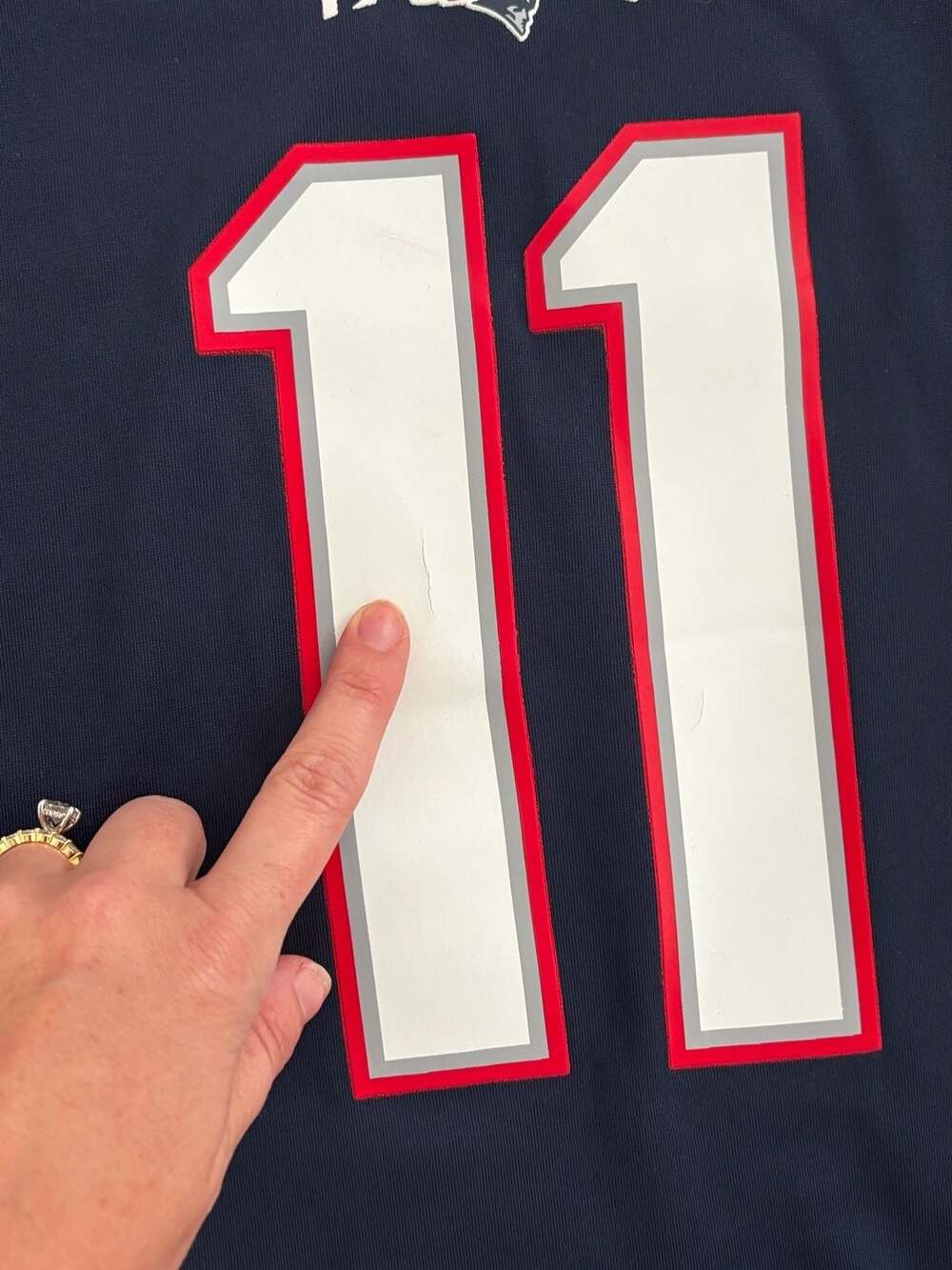 Nike New England Patriots Julian Edelman #11 Women's Game Jersey Navy Medium - Picture 4 of 8
